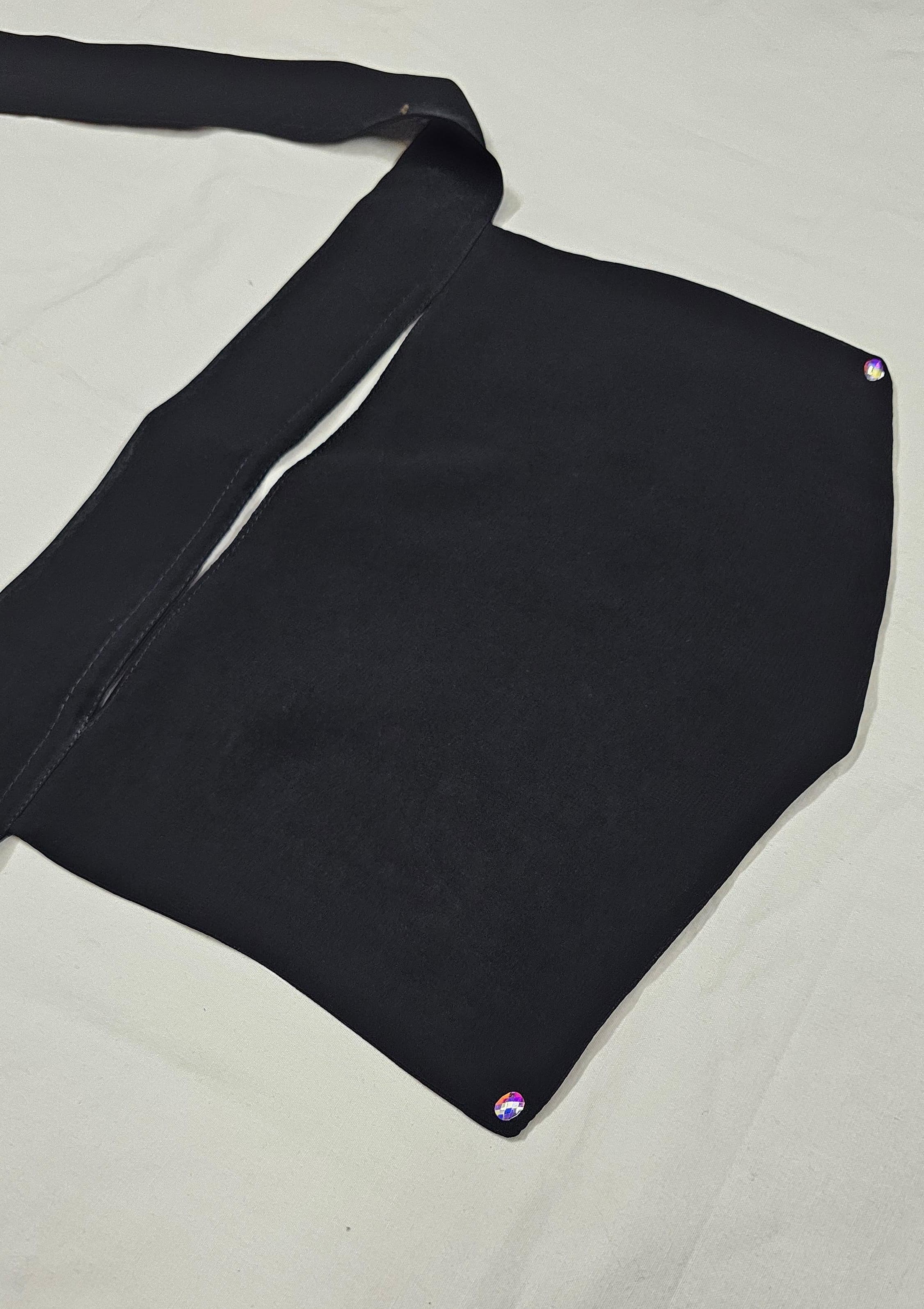 Short V Naqaab with Corner Stones