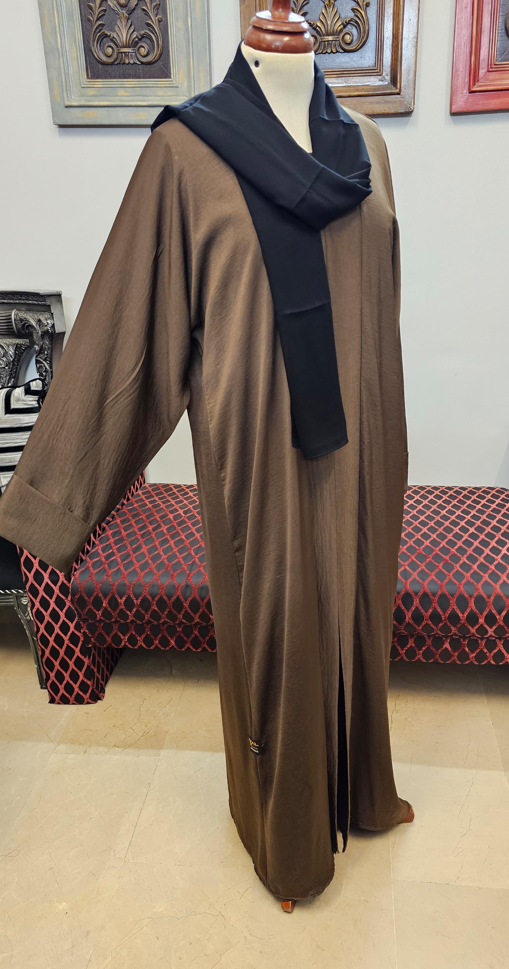 A1465 Hareer Maksoor Ayaba