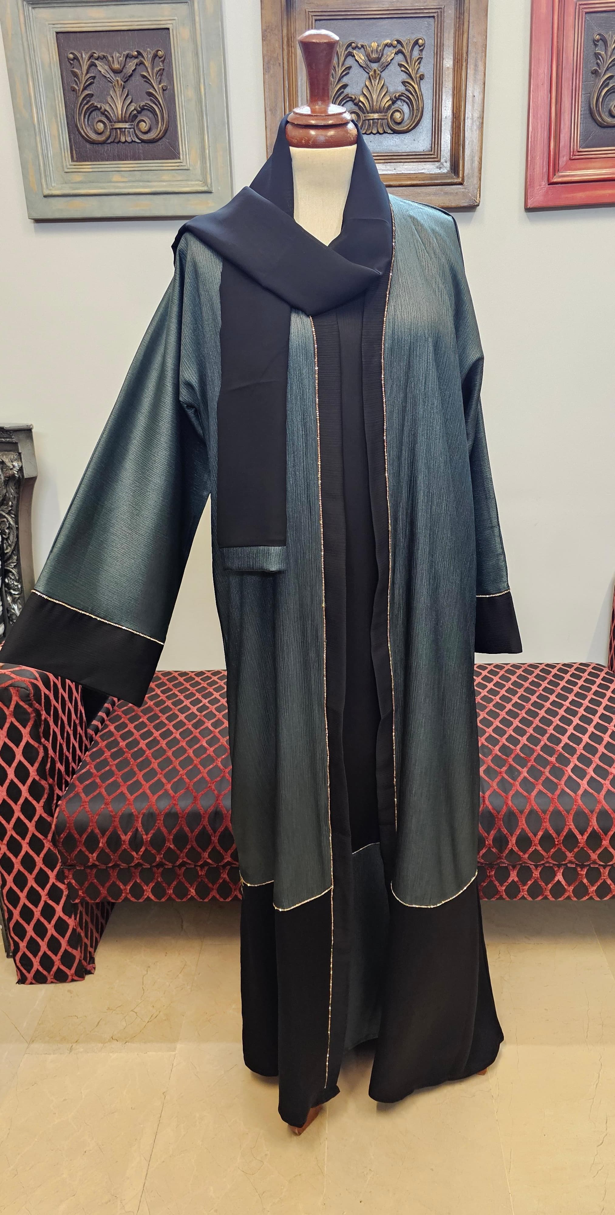 A1439 Shimmer Crinkle Abaya