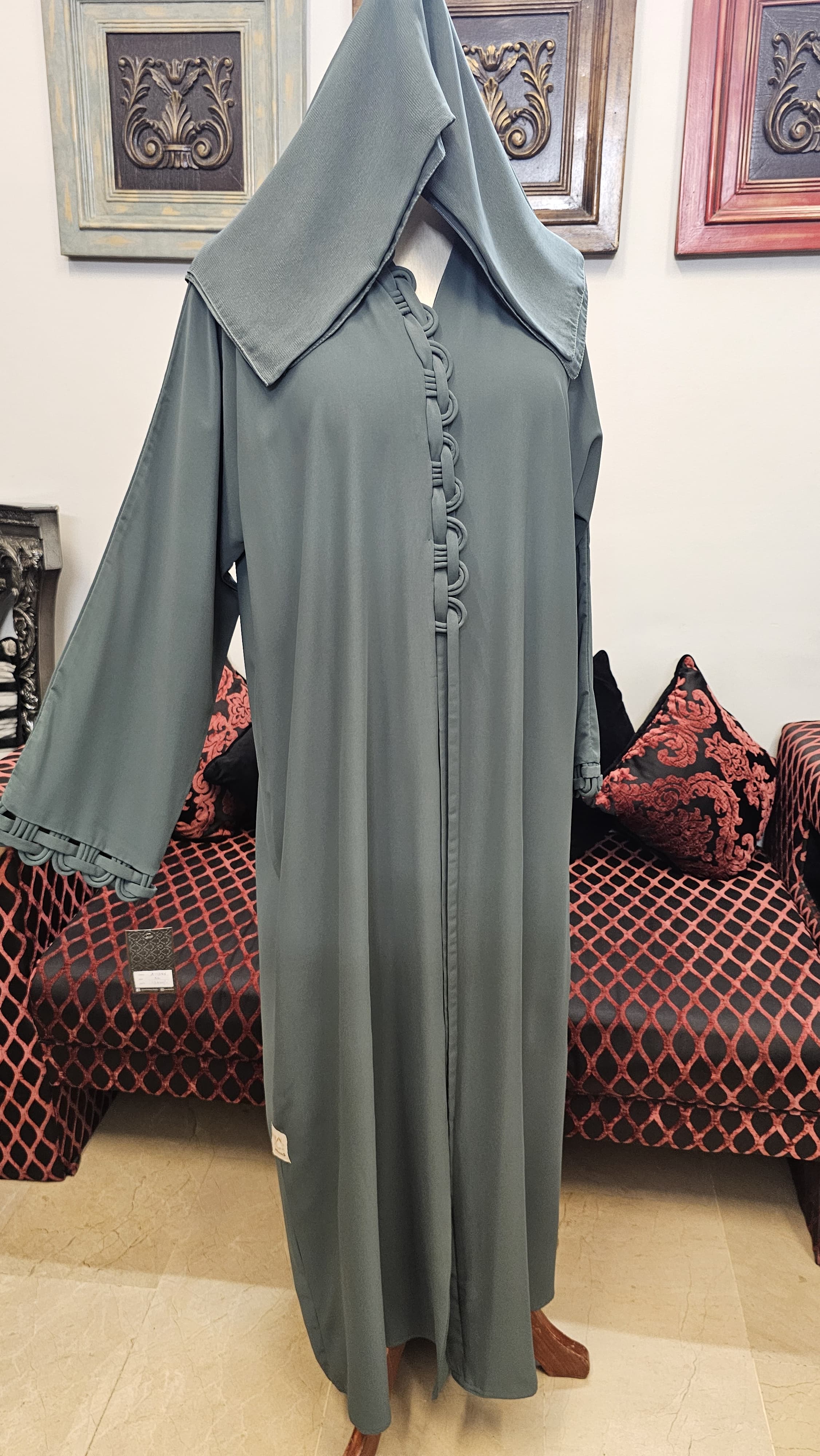 A1386 Nada Abaya