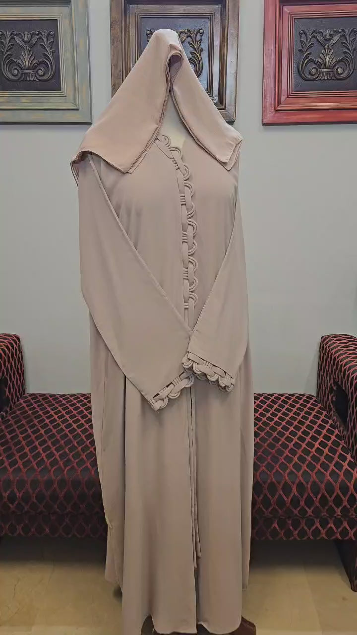 A1386 Nada Abaya