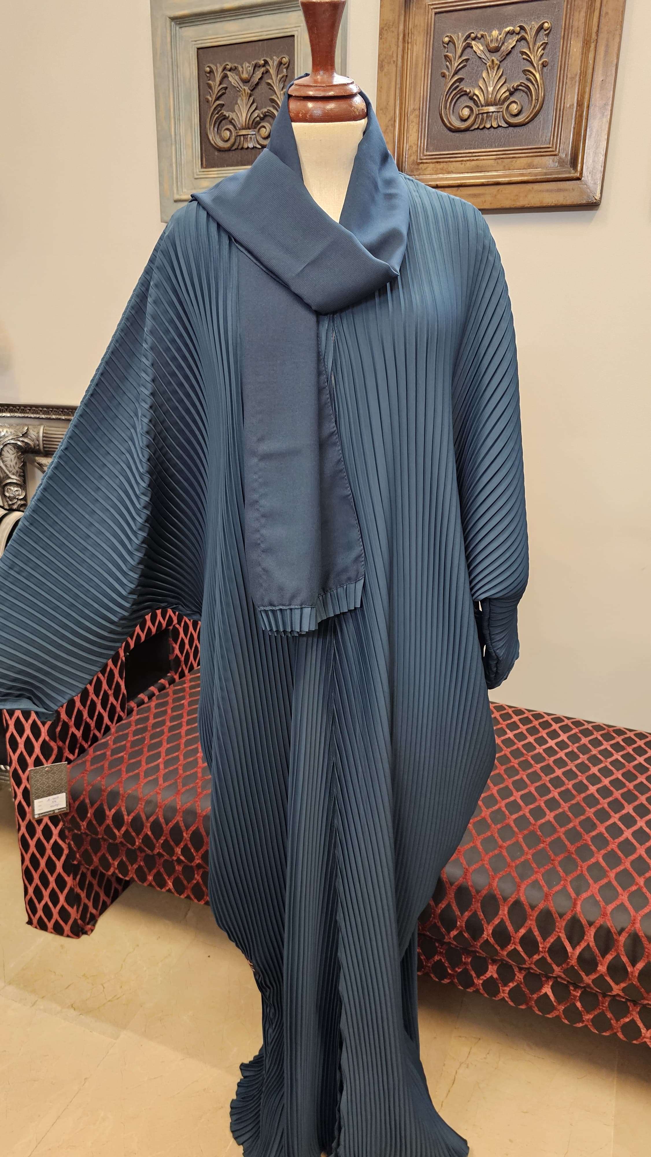 A1003 Pleated Farasha Abaya