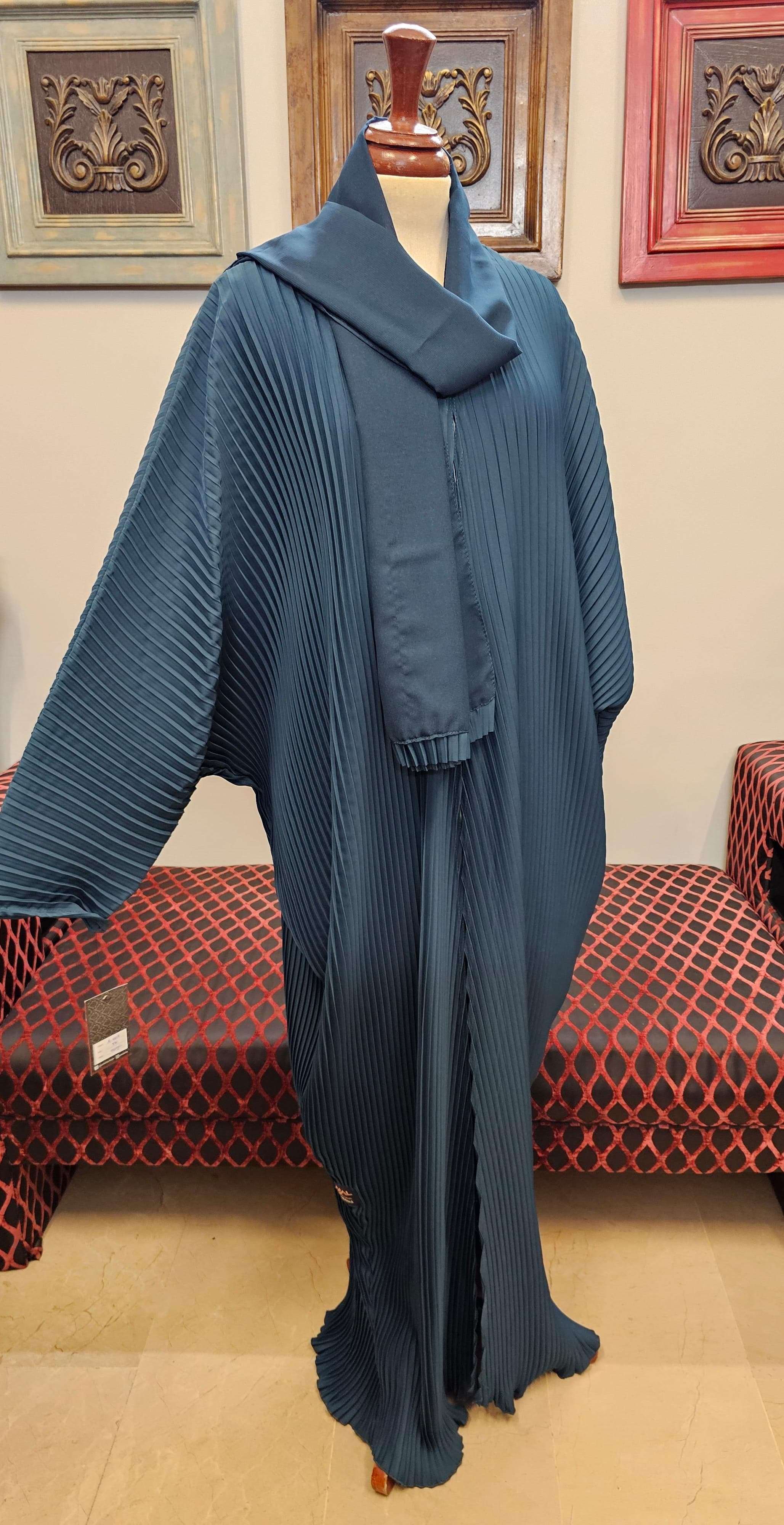 A1003 Pleated Farasha Abaya