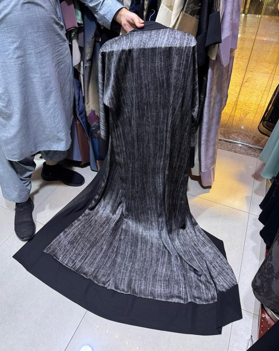 A1607A Printed Satin Abaya