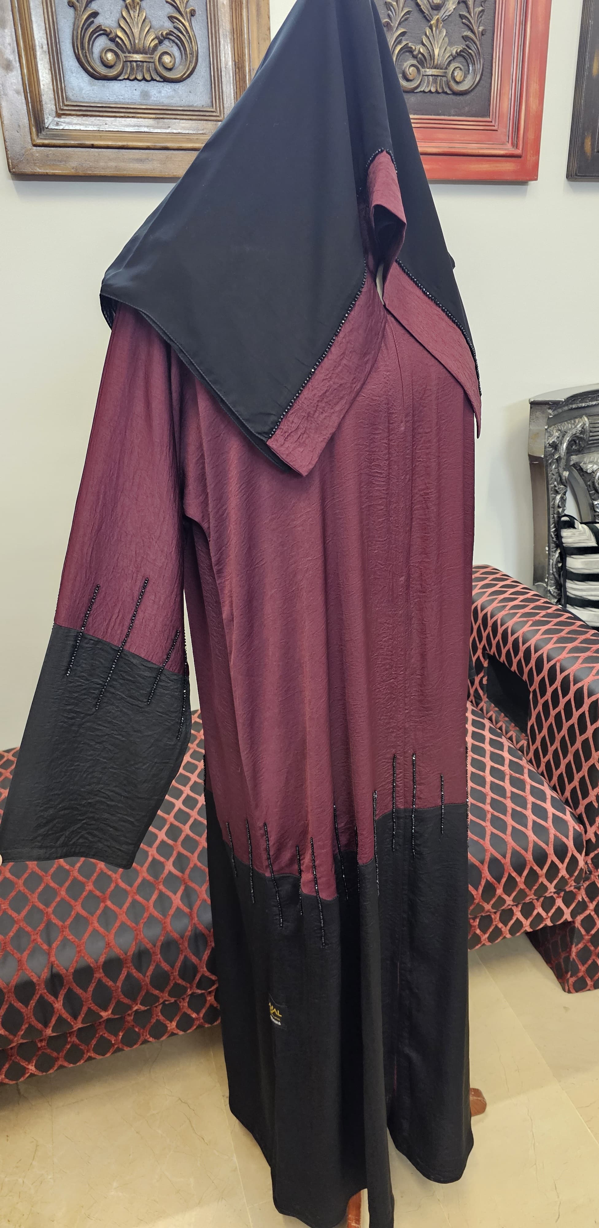 A1632 Hareer Maksoor Abaya