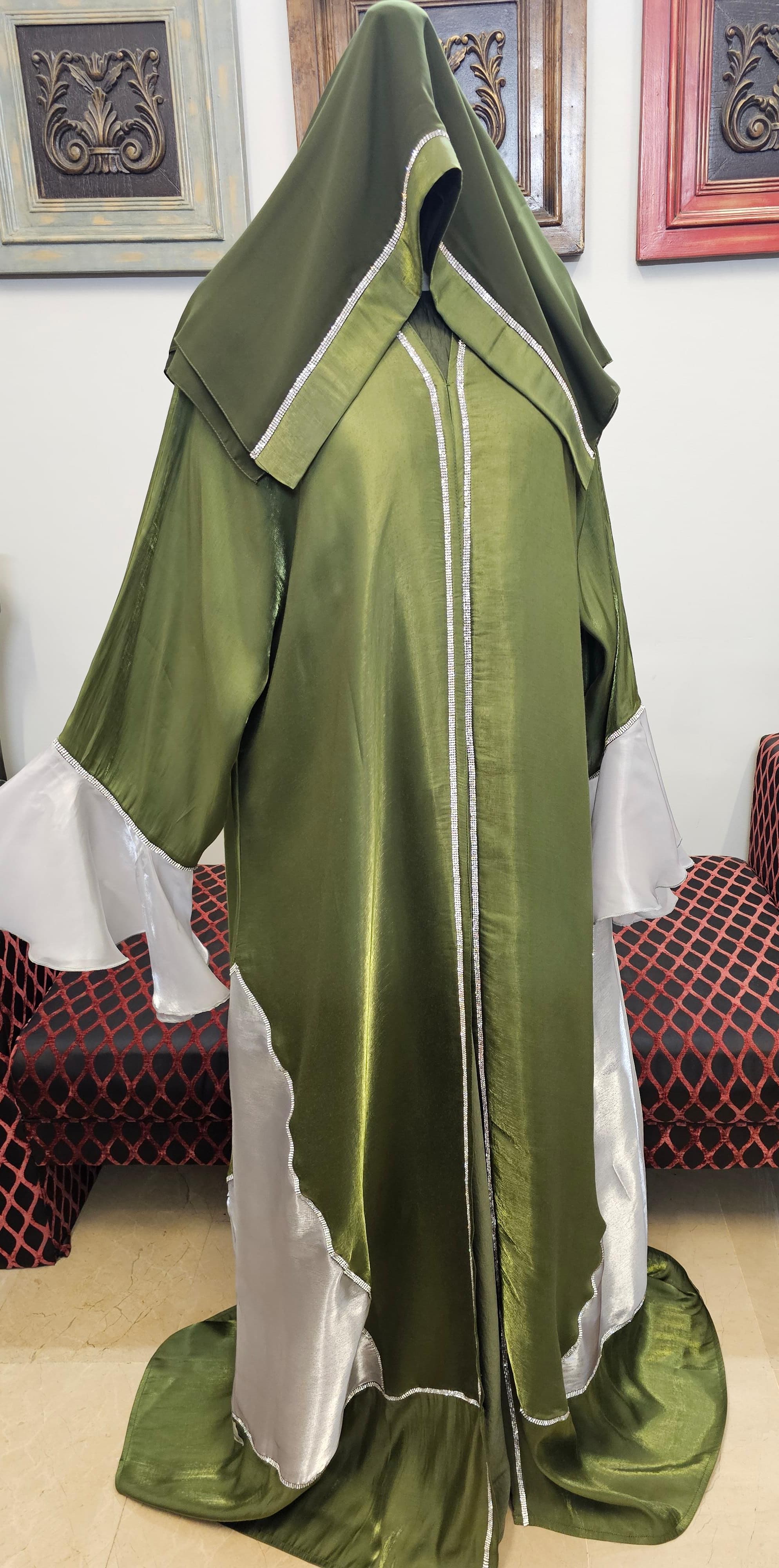 A1565 Rotana Abaya