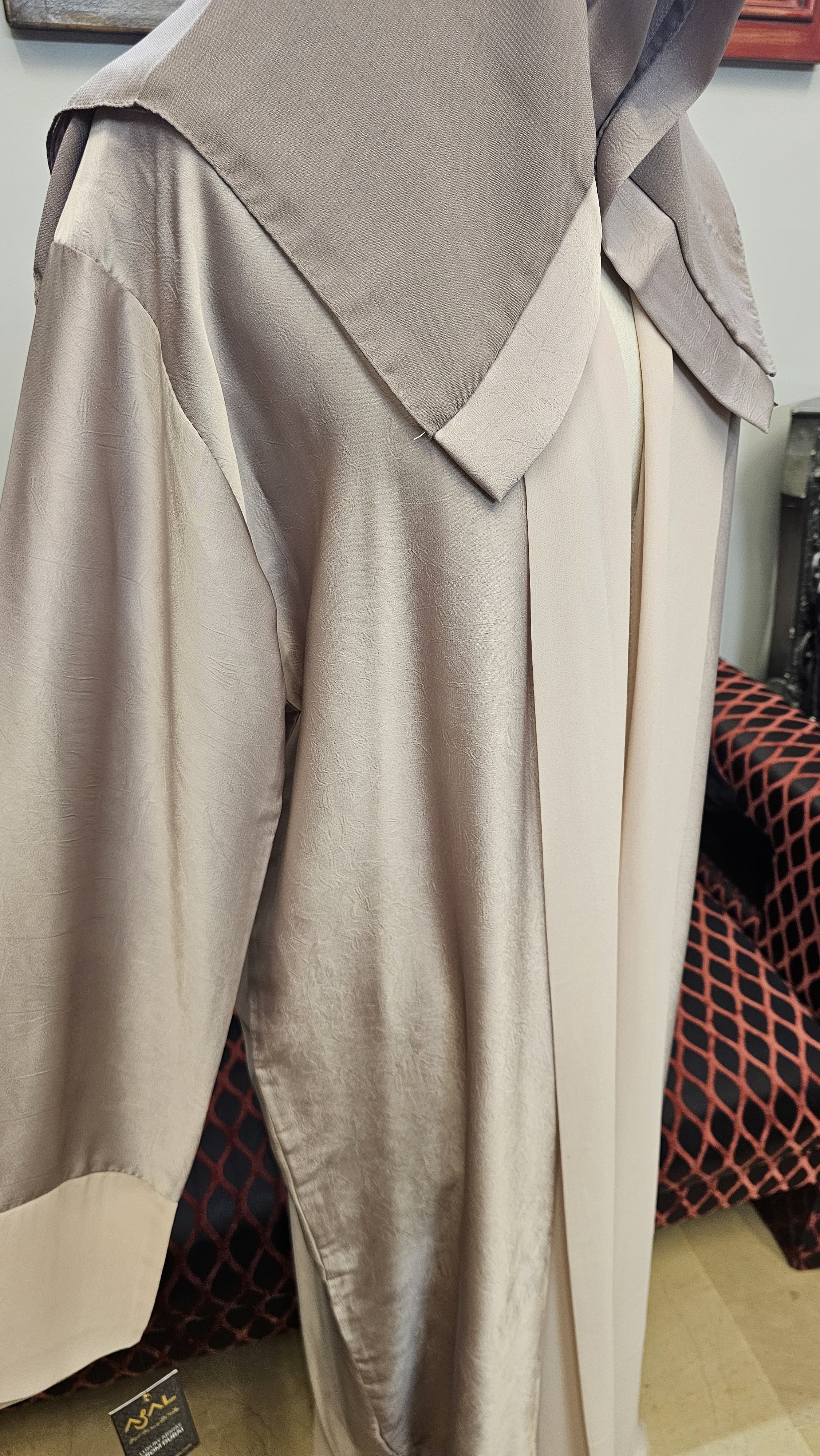 A1607C Crush Silk Abaya