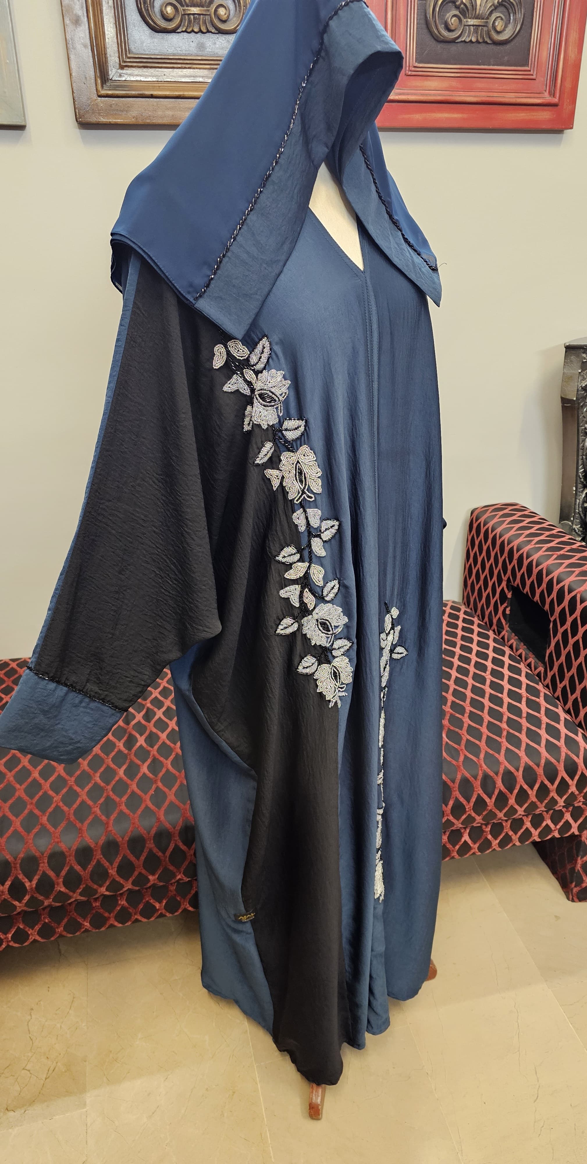 A1616 Hareer Maksoor Abaya