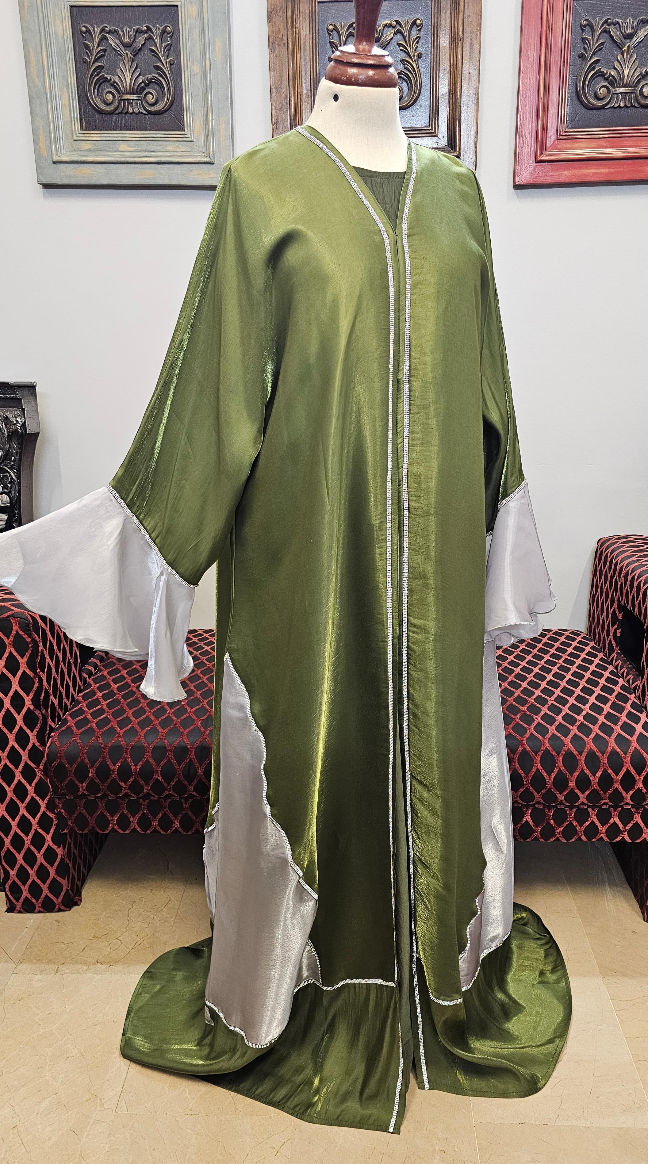 A1565 Rotana Abaya